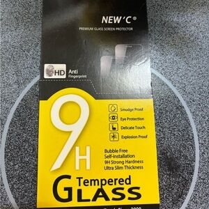 iPhone 13 pro max screen protector